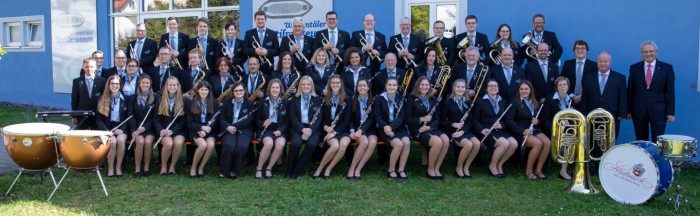 2020 Gruppenbild Stadtmusik2 lang